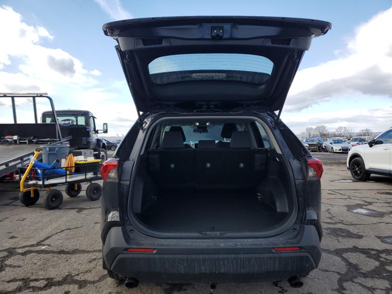 2024 TOYOTA RAV4 WOODLAND EDITION VIN:2T3UWRFVXRW238325