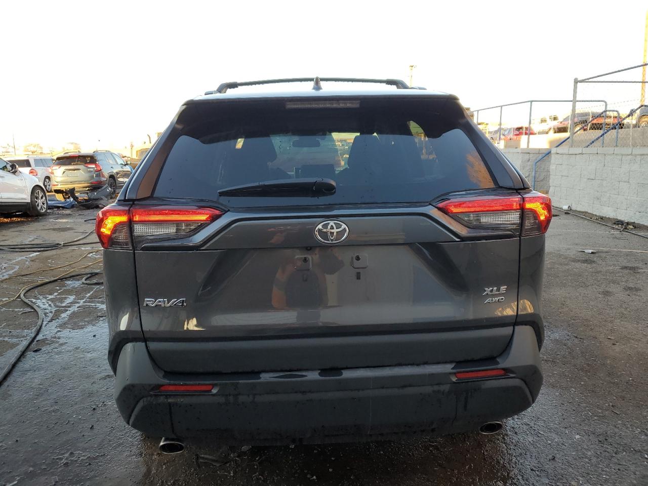 2024 TOYOTA RAV4 XLE VIN:2T3P1RFV1RW464748