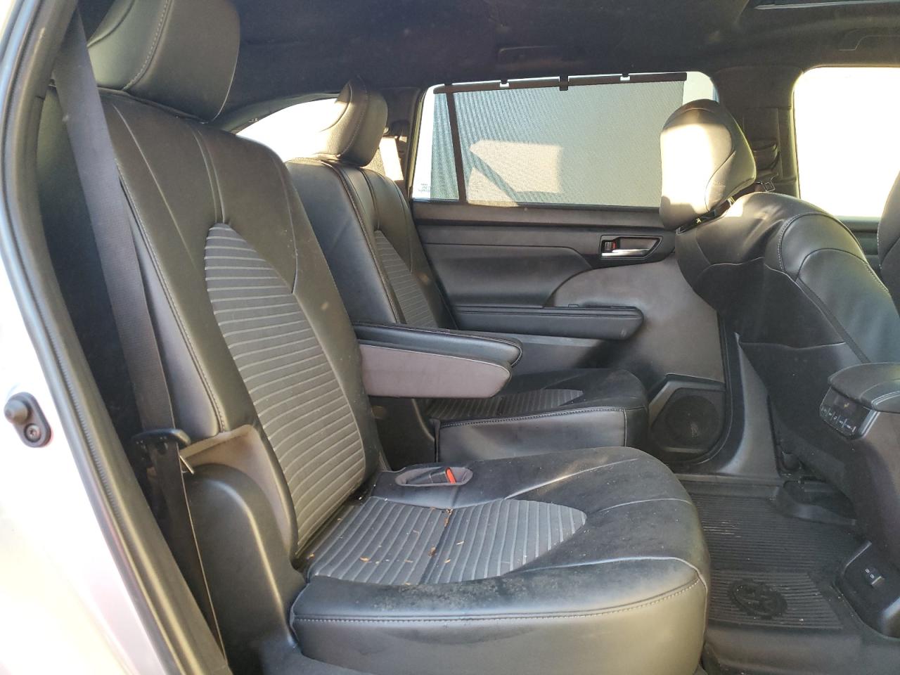 2022 TOYOTA HIGHLANDER XSE VIN:5TDLZRBH9NS250030