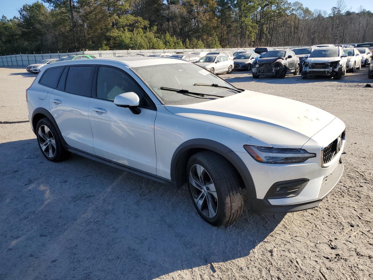 2024 VOLVO V60 CROSS COUNTRY PLUS VIN:YV4L12WY0R2135500