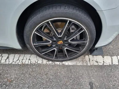 2018 Porsche Panamera VIN: