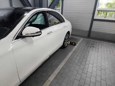 2016 Mercedes-Benz E 300 VIN: