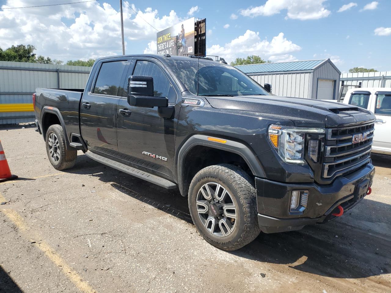 2022 GMC SIERRA K2500 AT4 VIN:1GT49PEY7NF244974