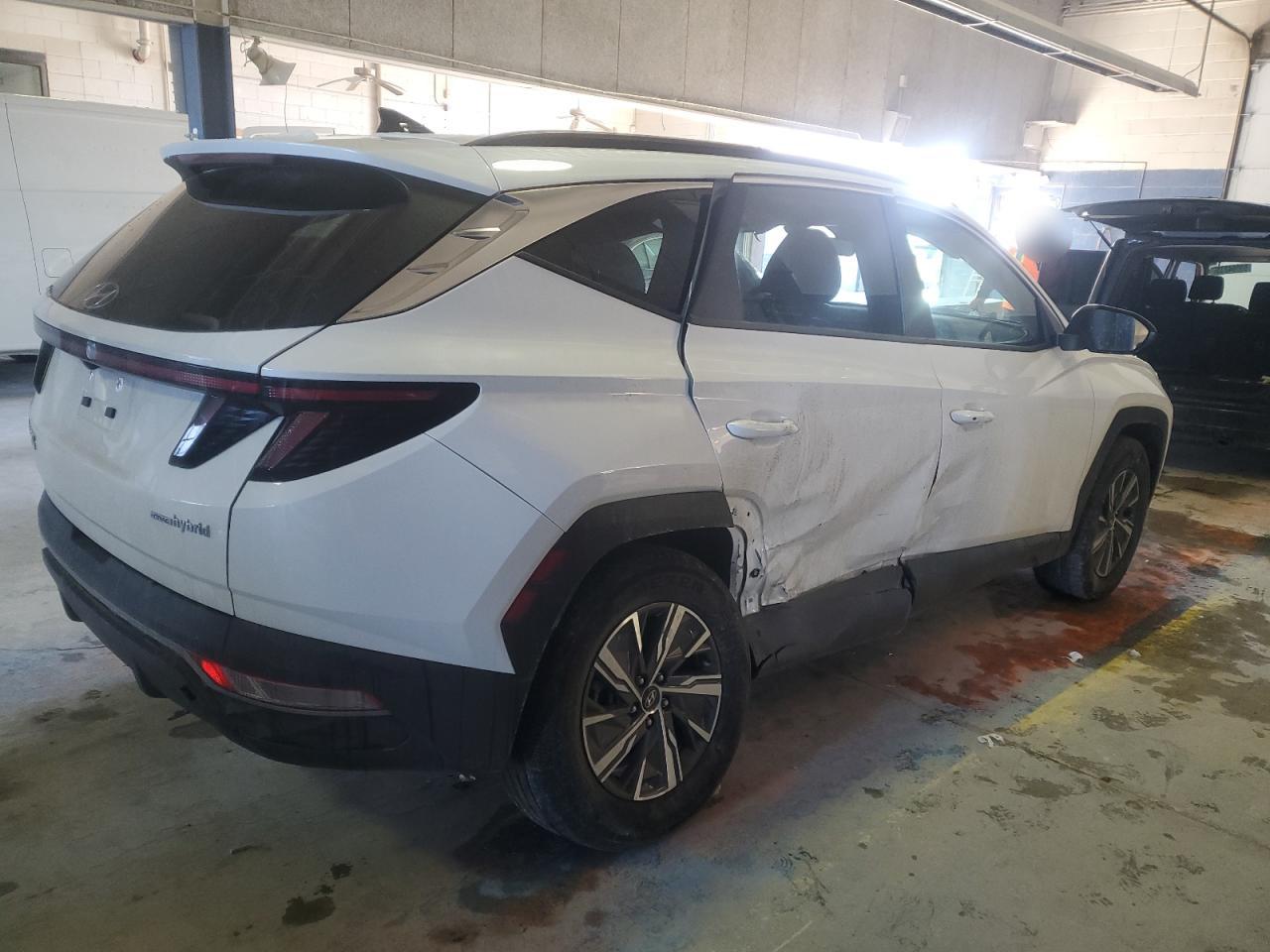 2022 HYUNDAI TUCSON BLUE VIN:KM8JBCA17NU030065