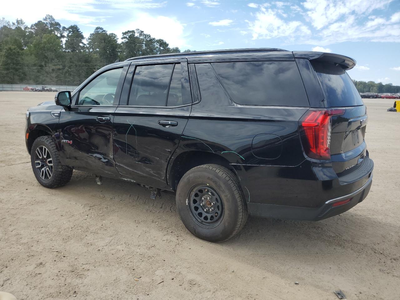 2023 GMC YUKON AT4 VIN:1GKS2CKD7PR173027