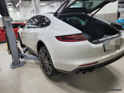 2018 Porsche Panamera WP0AB2976JL132366 VIN:WP0AB2976JL132366