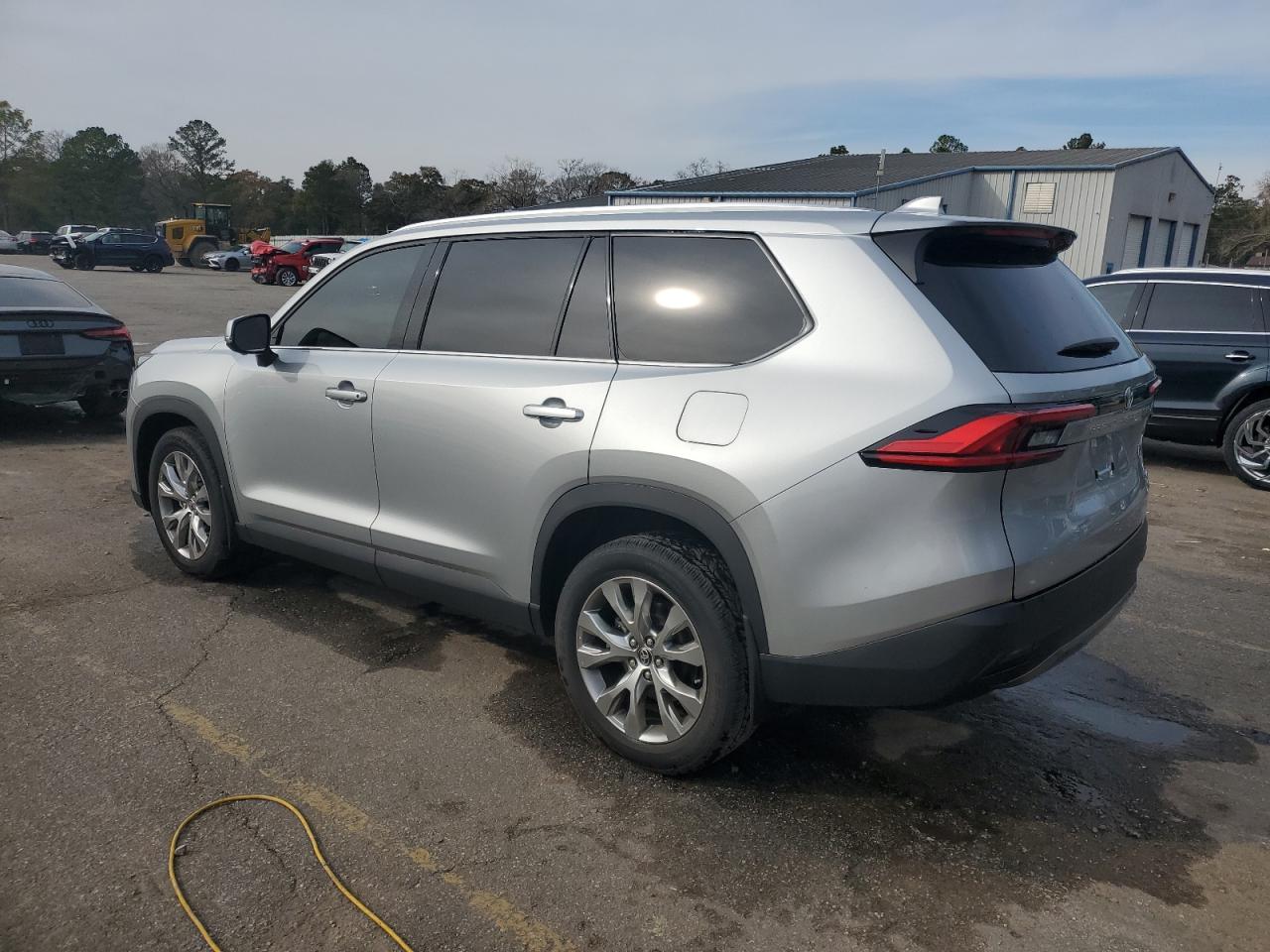 2024 TOYOTA GRAND HIGHLANDER XLE VIN:5TDAAAA59RS008030