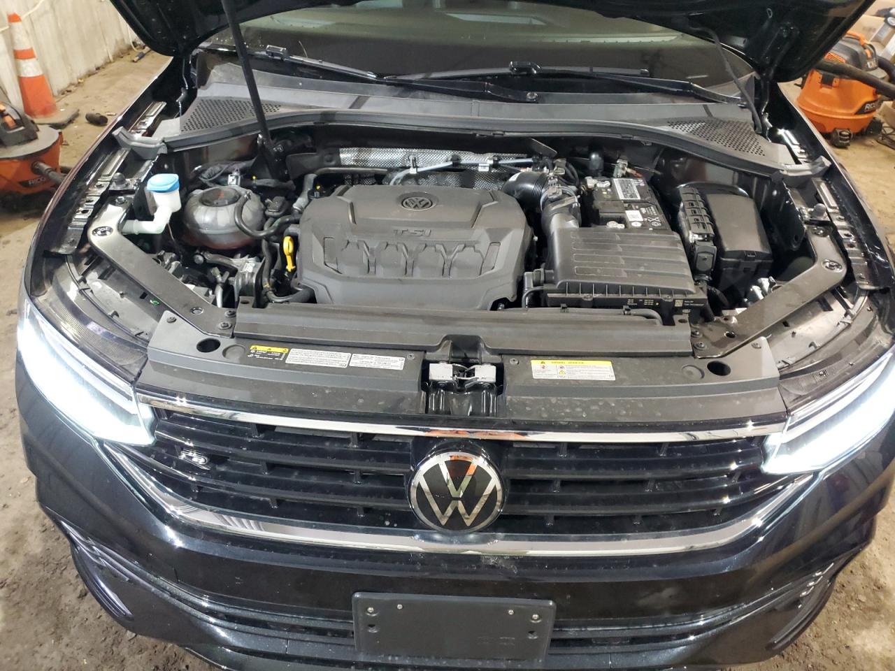2022 VOLKSWAGEN TIGUAN SE R-LINE BLACK VIN:3VV8B7AX8NM102055