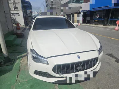 2018 Maserati Ghibli VIN: