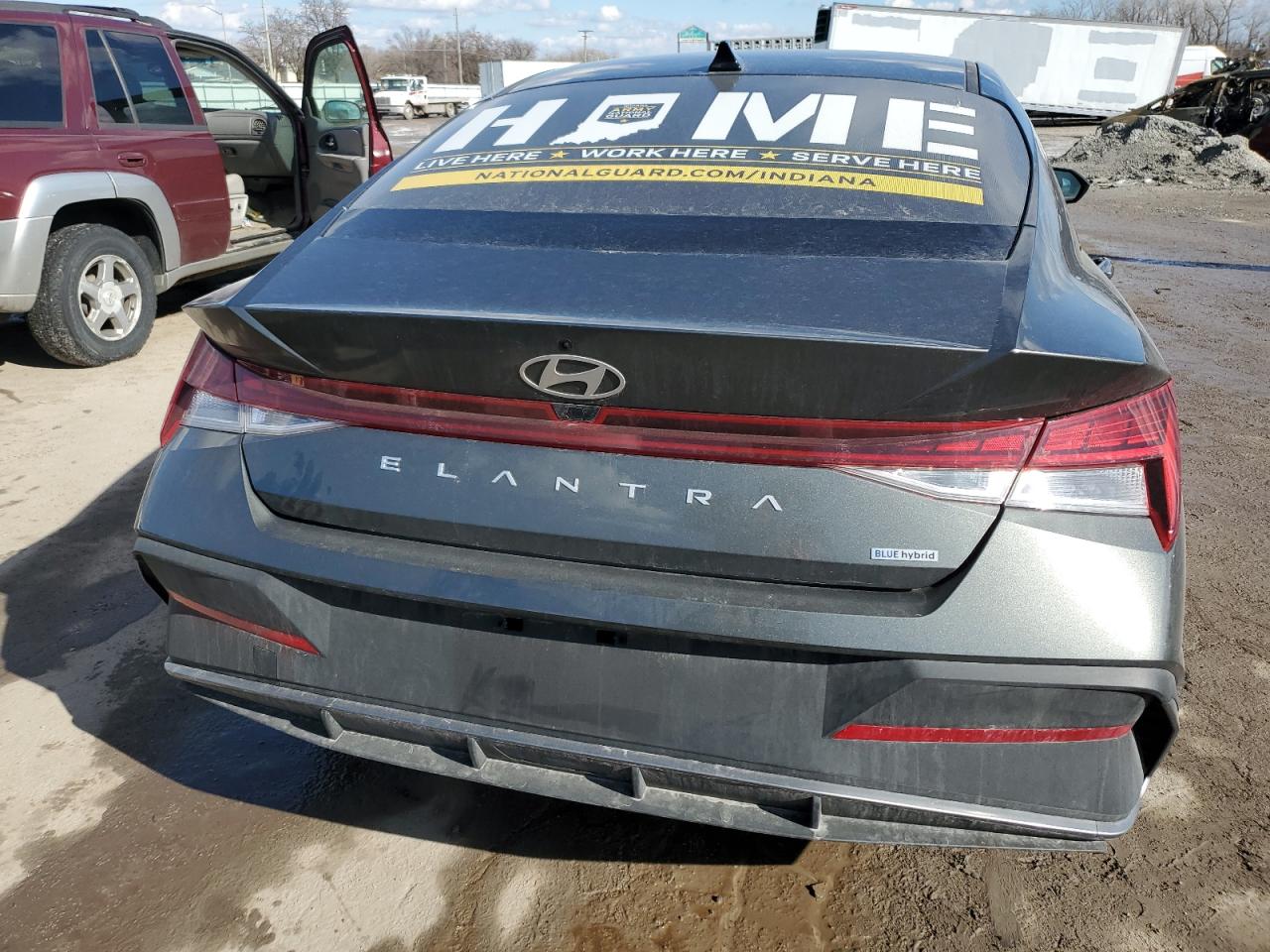 2024 HYUNDAI ELANTRA BLUE VIN:KMHLM4DJ8RU113692