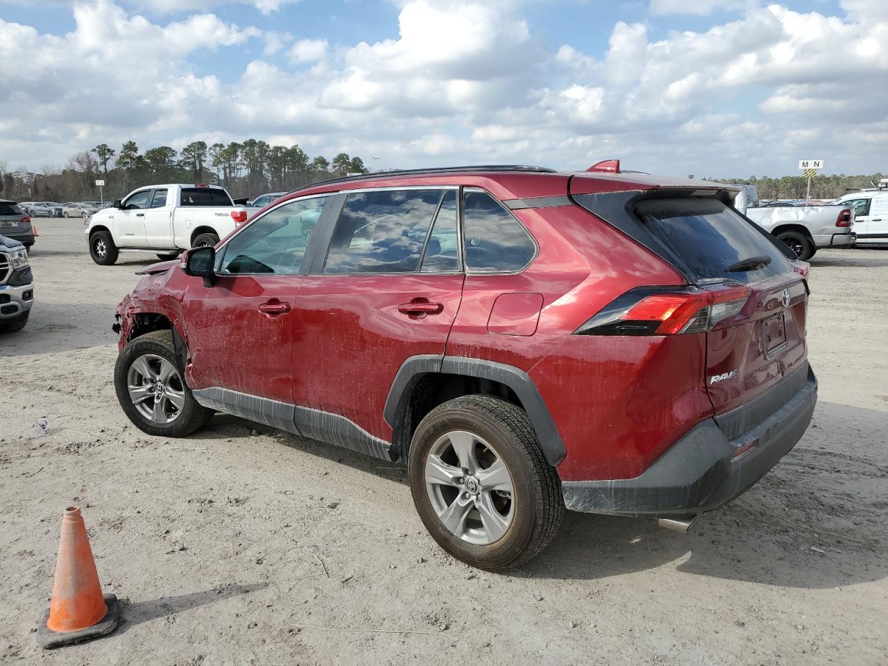2024 TOYOTA RAV4 XLE VIN:2T3W1RFV0RW330180
