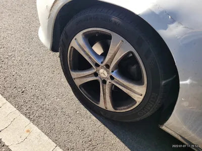 2017 Mercedes-Benz E 200 WDDZF4CB3HA137617 VIN:WDDZF4CB3HA137617