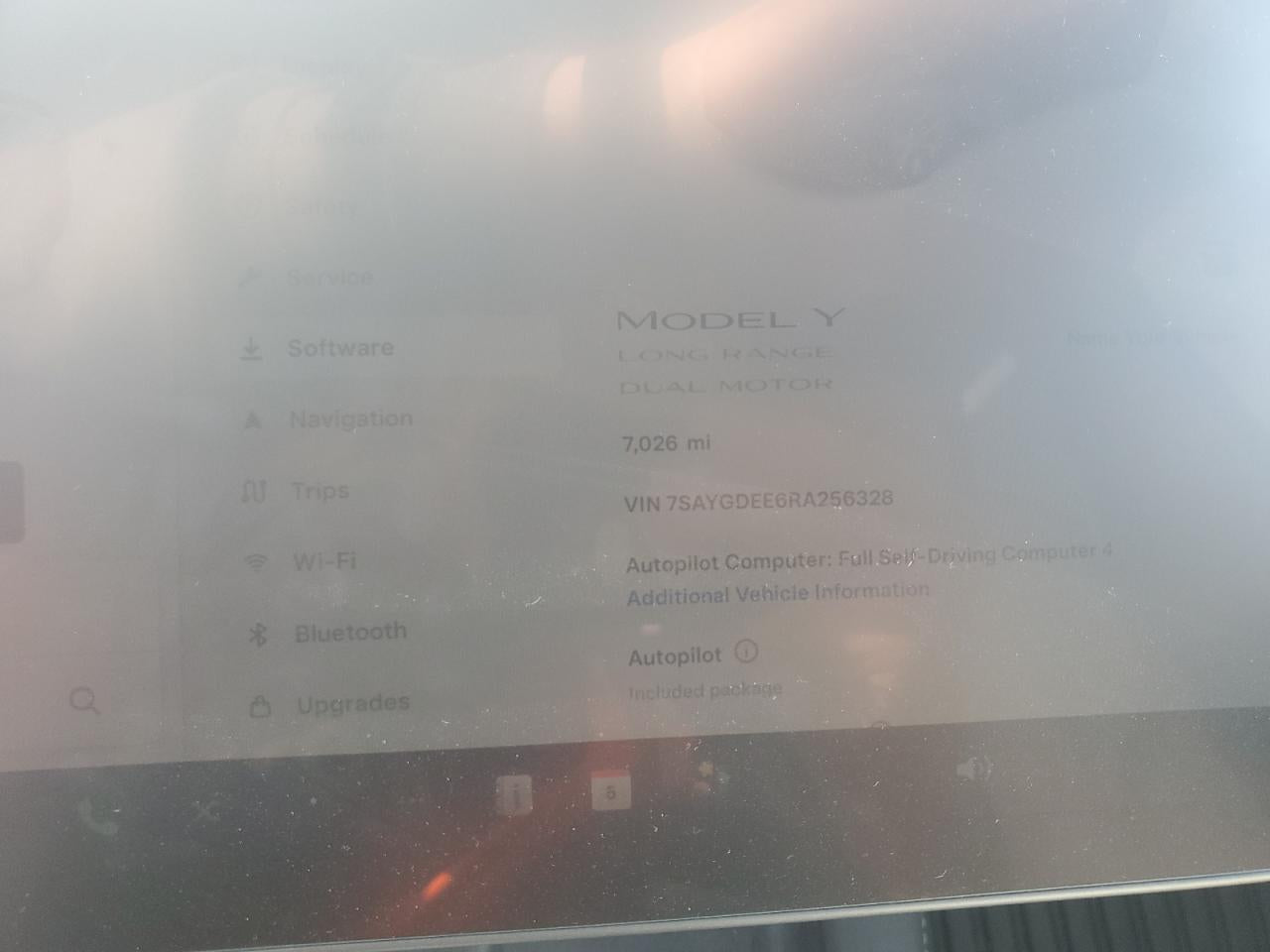 2024 TESLA MODEL Y  VIN:7SAYGDEE6RA256328