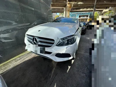 2018 Mercedes-Benz C 220 VIN: