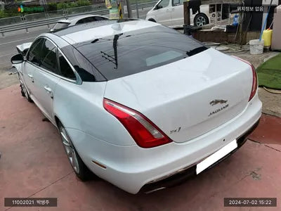 2018 Jaguar XJ SAJAA1290HNW06692 VIN:SAJAA1290HNW06692