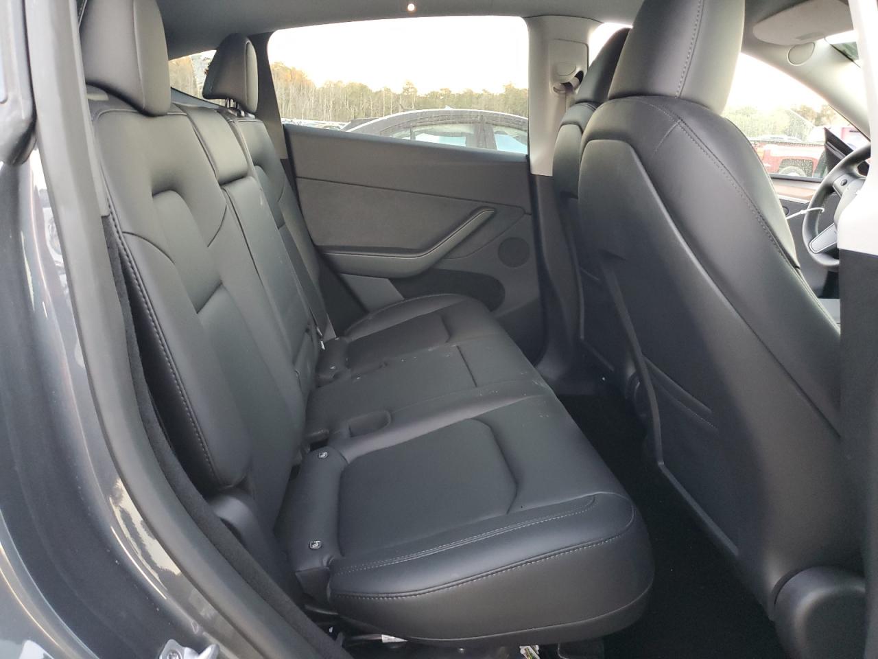 2023 TESLA MODEL Y  VIN:7SAYGDEE0PA165651