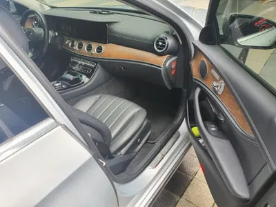 2018 Mercedes-Benz E 220 WDDZF0EB5JA450082 VIN:WDDZF0EB5JA450082