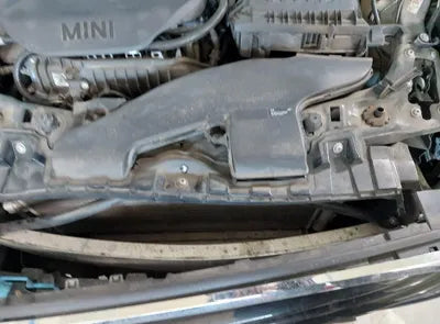 2016 MINI Cooper 000KMWMWXP5103G3A VIN:000KMWMWXP5103G3A