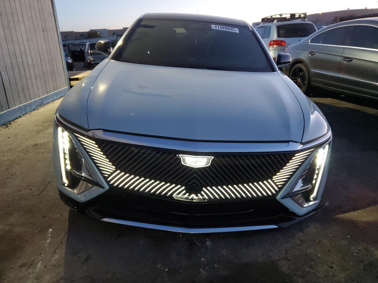 2024 CADILLAC LYRIQ TECH VIN:1ZVHT82H585181488