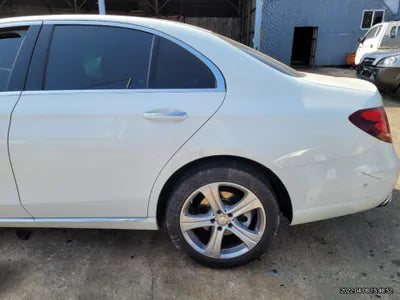 2016 Mercedes-Benz E 220 VIN: