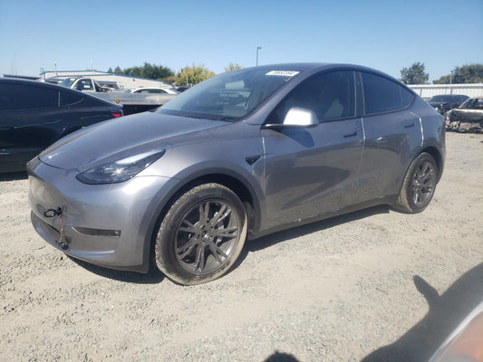 2024 TESLA MODEL Y  VIN:7SAYGAEE6RF178439