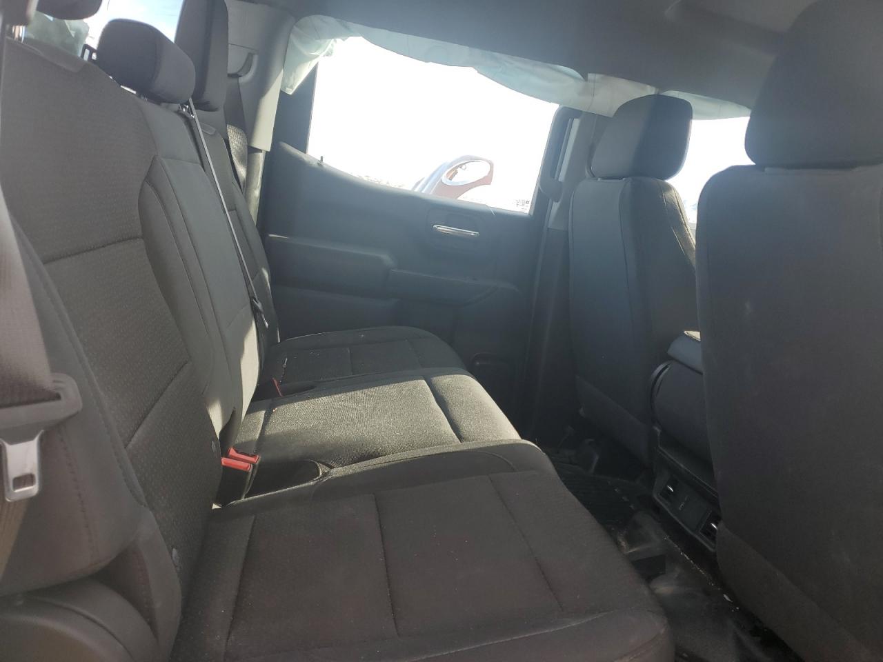 2024 CHEVROLET SILVERADO K1500 VIN:1GCUDAED9RZ328355