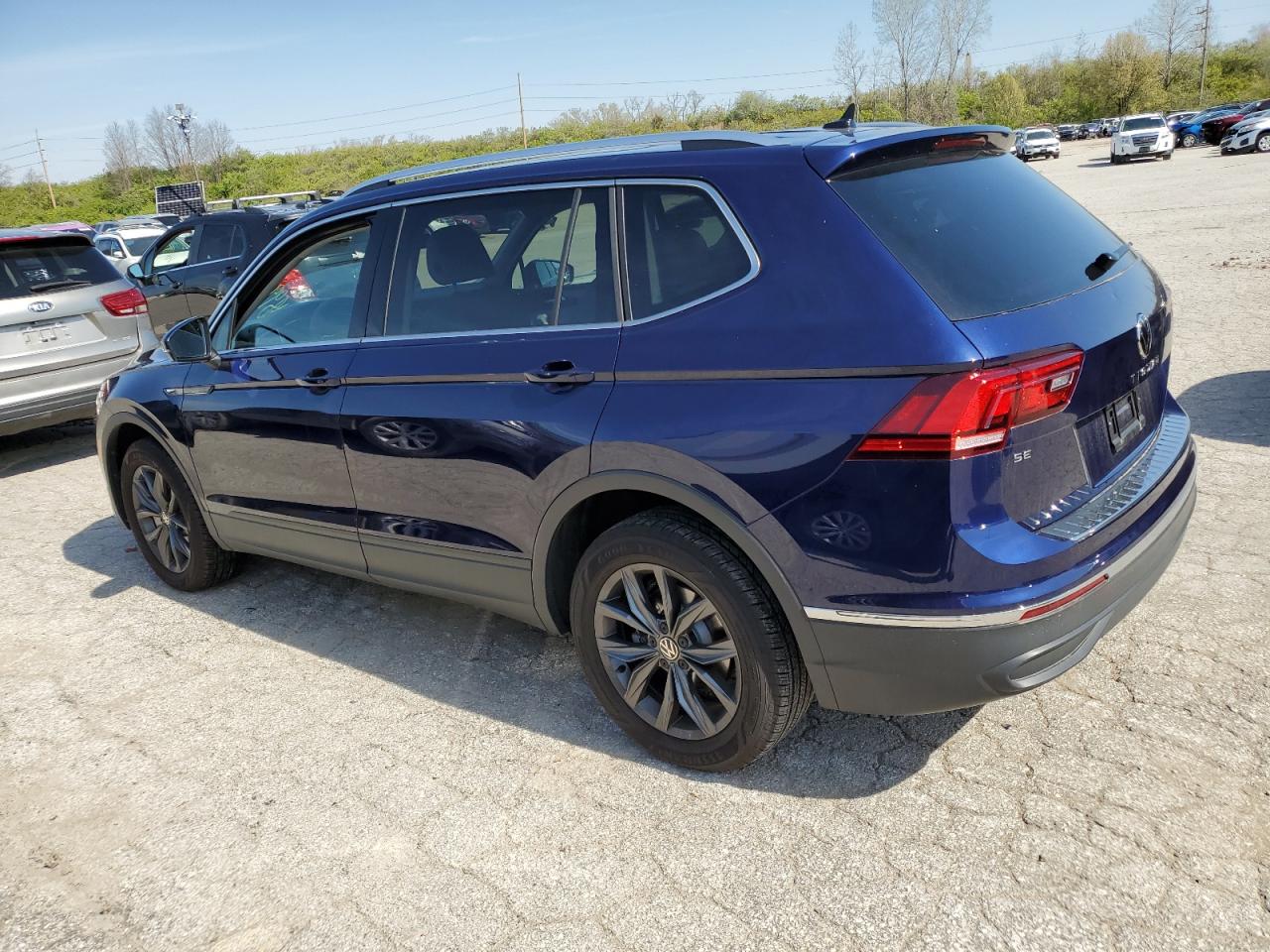 2023 VOLKSWAGEN TIGUAN SE VIN:3VVNB7AX8PM112428