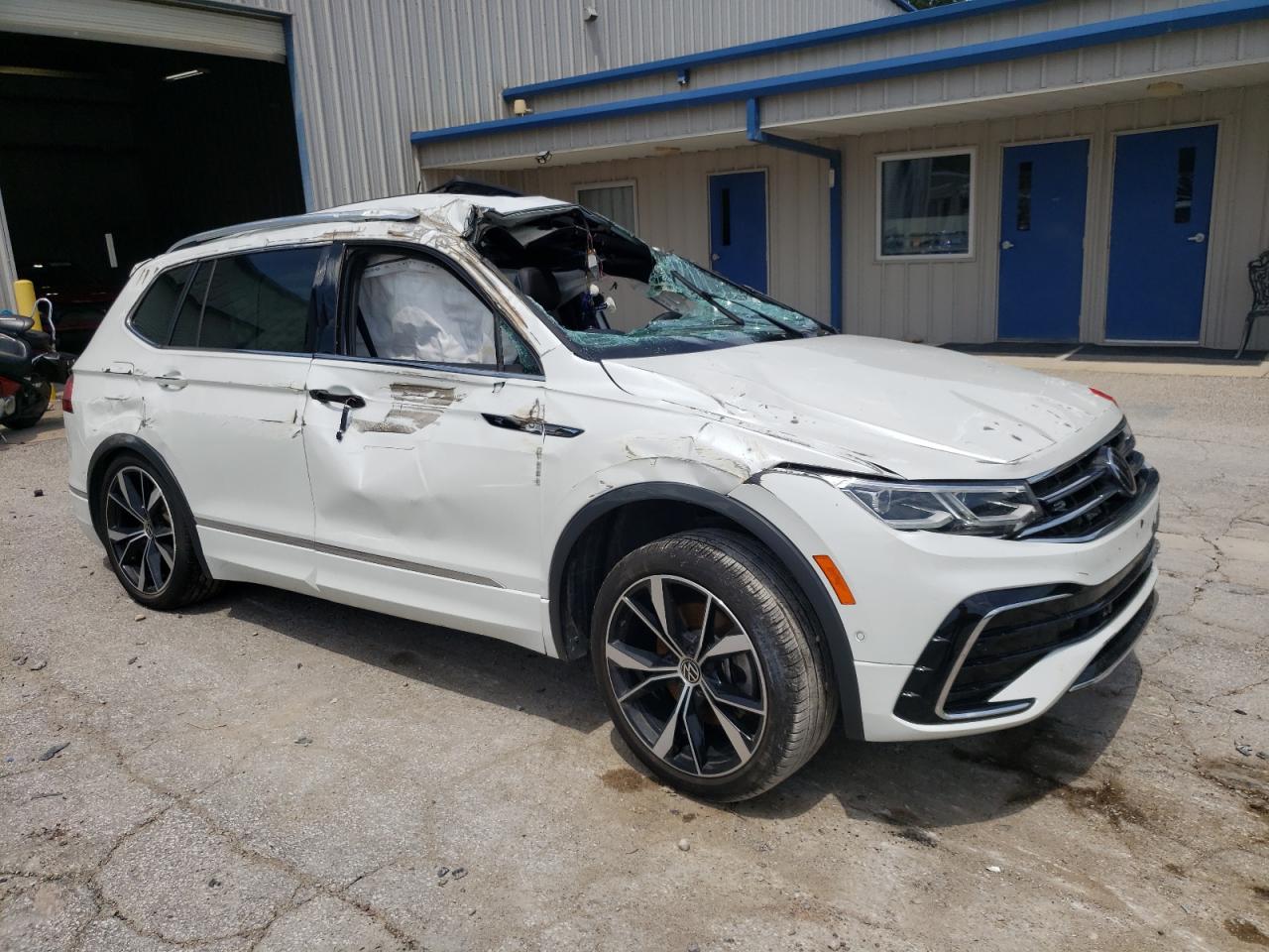 2022 VOLKSWAGEN TIGUAN SEL R-LINE VIN:3VV4B7AXXNM077982