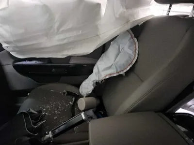 2017 Kia Carnival KNAMC81ABHS252664 VIN:KNAMC81ABHS252664