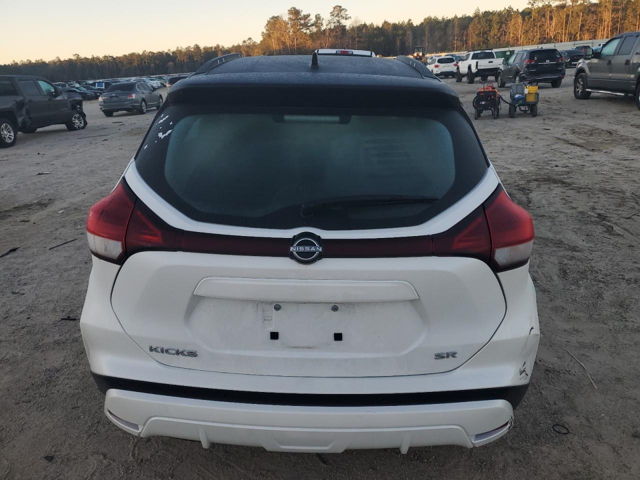 2023 NISSAN KICKS SR VIN:3N1CP5DV4PL537613