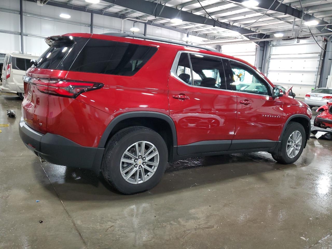 2022 CHEVROLET TRAVERSE LT VIN:1GNEVHKW8NJ138062