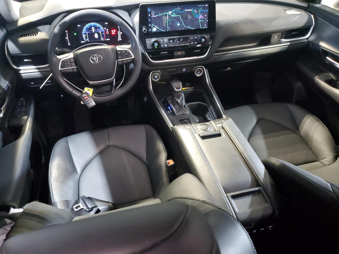 2024 TOYOTA GRAND HIGHLANDER XLE VIN:5TDAAAB55RS039614