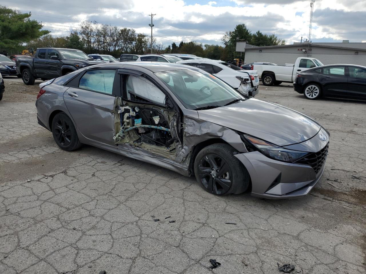 2022 HYUNDAI ELANTRA SEL VIN:KMHLM4AG1NU283928