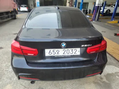 2017 BMW 320 WBA8A9103HK883608 VIN:WBA8A9103HK883608