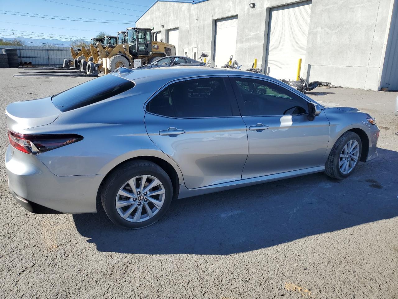 2022 TOYOTA CAMRY LE VIN:4T1C11AK7NU647457