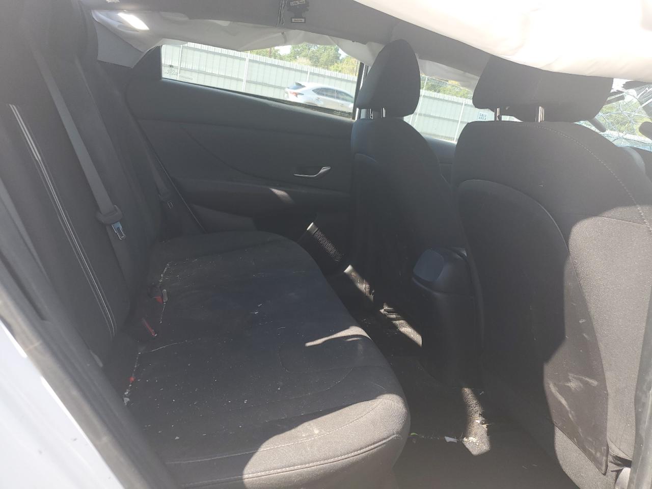 2022 HYUNDAI ELANTRA SEL VIN:5NPLM4AGXNH053092