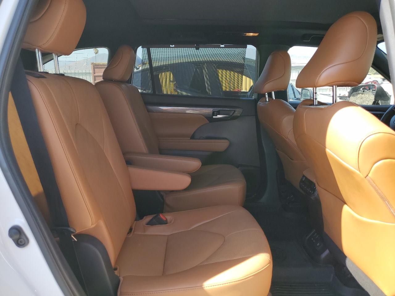 2022 TOYOTA HIGHLANDER PLATINUM VIN:5TDFZRAH3NS103829