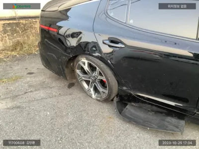 2017 Kia Stinger KNAE751CBJS001270 VIN:KNAE751CBJS001270