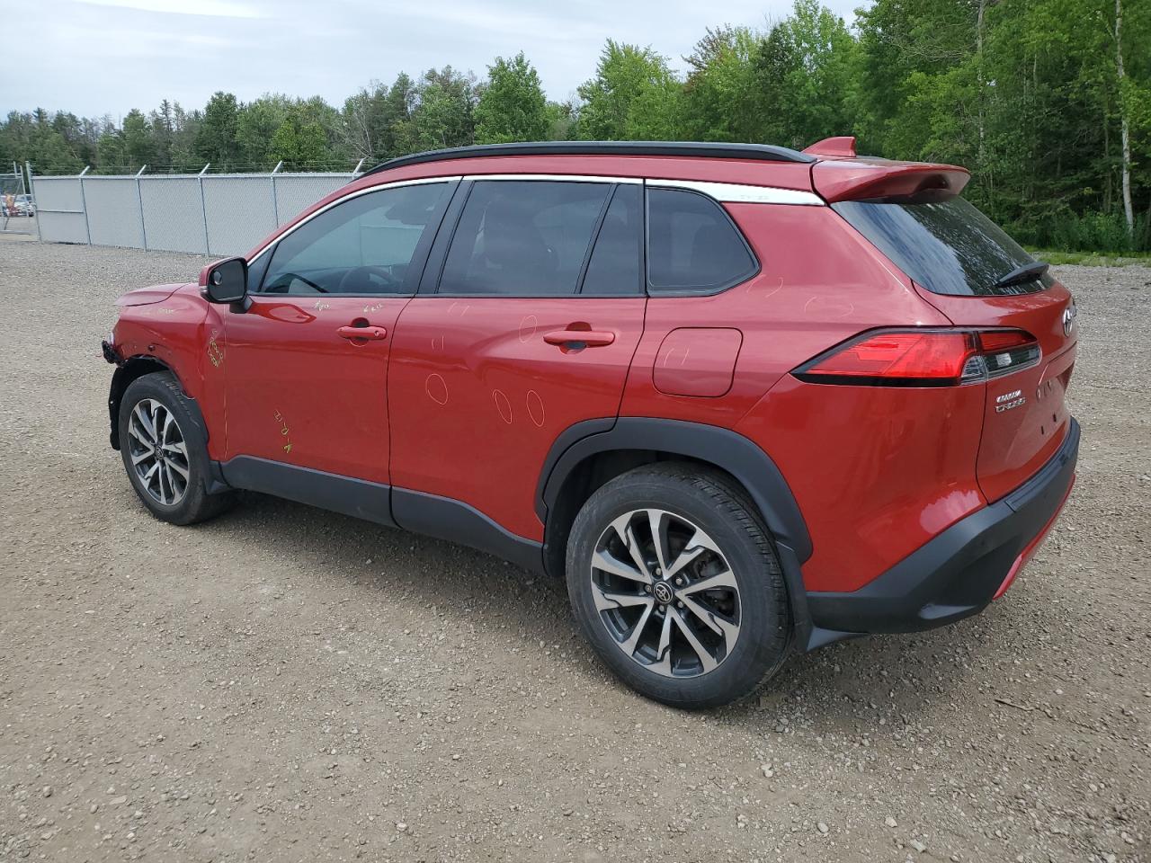 2022 TOYOTA COROLLA CROSS XLE VIN:7MUDAABGXNV004310