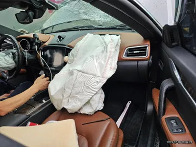 2018 Maserati Ghibli VIN: