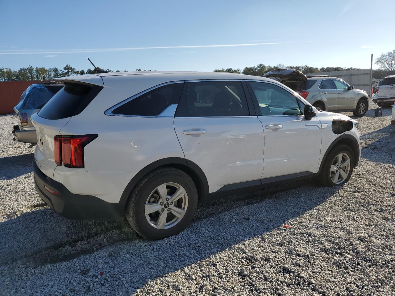 2022 KIA SORENTO LX VIN:5XYRG4LC3NG131487