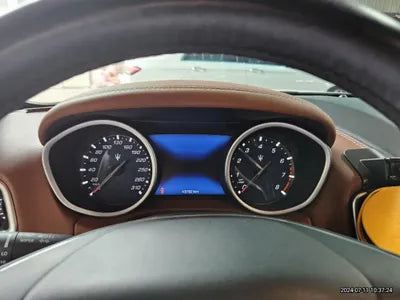 2019 Maserati Ghibli VIN: