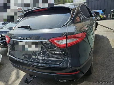 2017 Maserati Levante VIN: