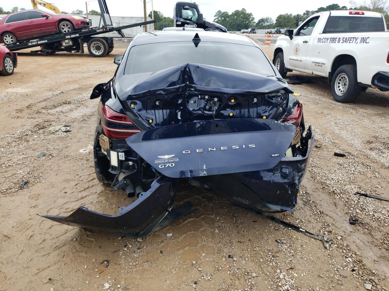 2023 GENESIS G70 BASE VIN:KMTG54TE1PU106024