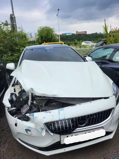 2017 Volvo V40 YV1MVA8KDH2378496 VIN:YV1MVA8KDH2378496
