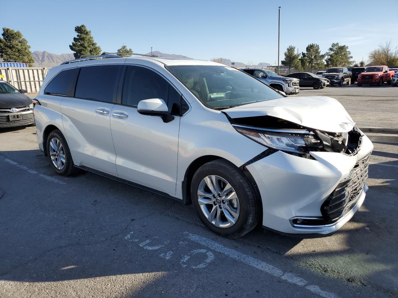 2024 TOYOTA SIENNA LIMITED VIN:5TDZRKEC3RS200330