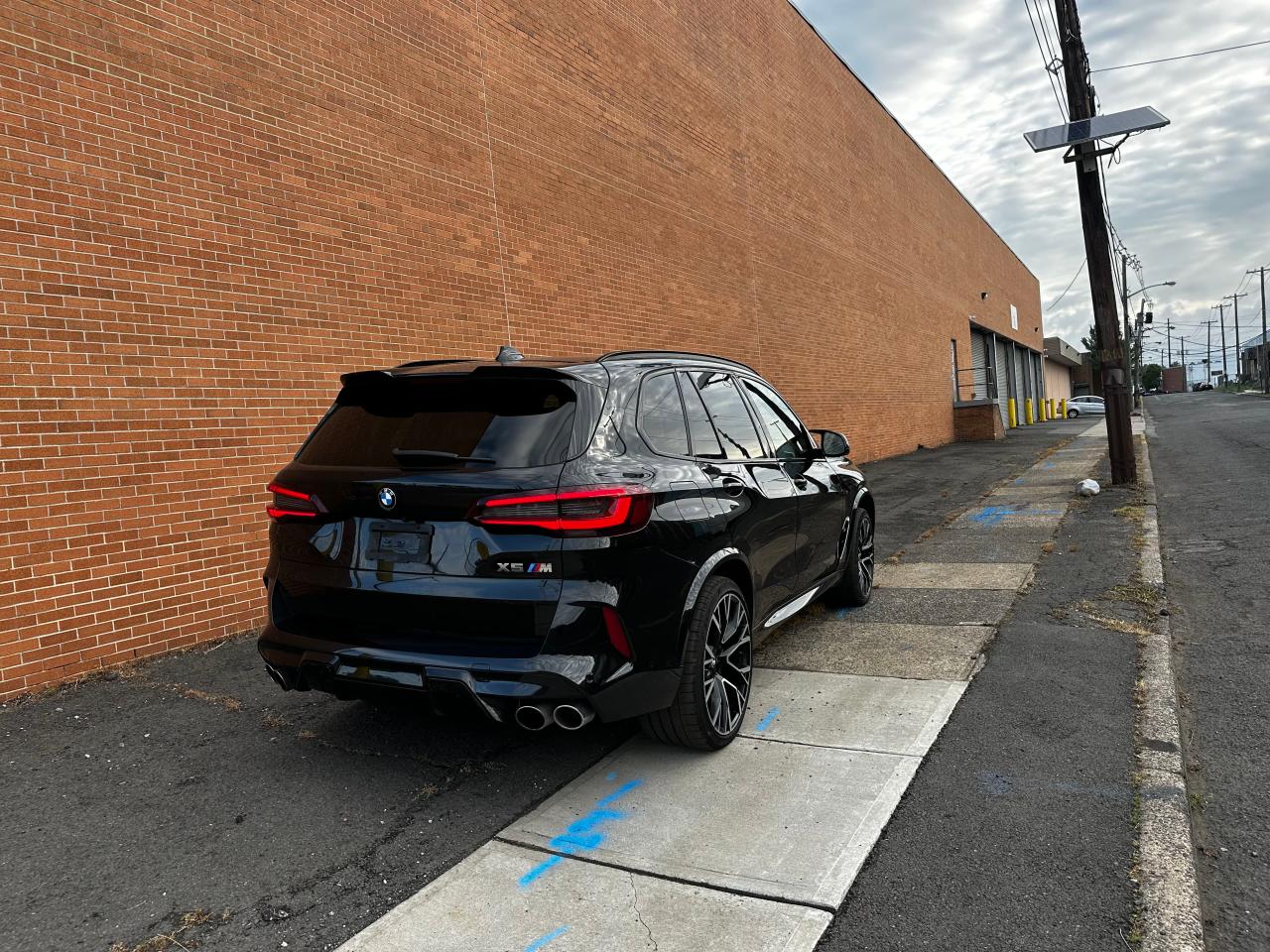 2022 BMW X5 M VIN:5YMJU0C09N9K13947