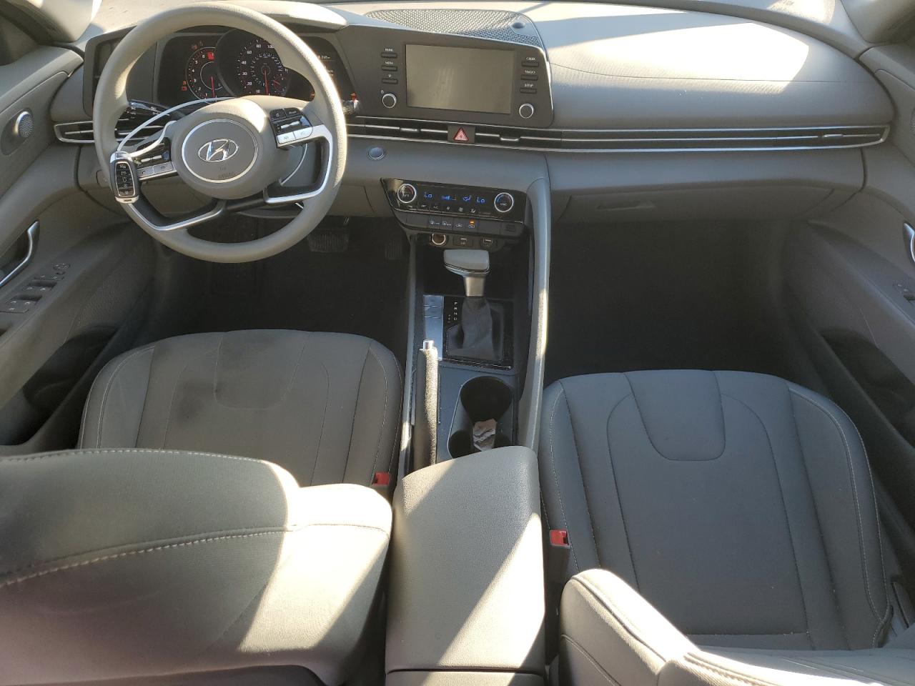 2022 HYUNDAI ELANTRA SEL VIN:5NPLM4AG9NH058641