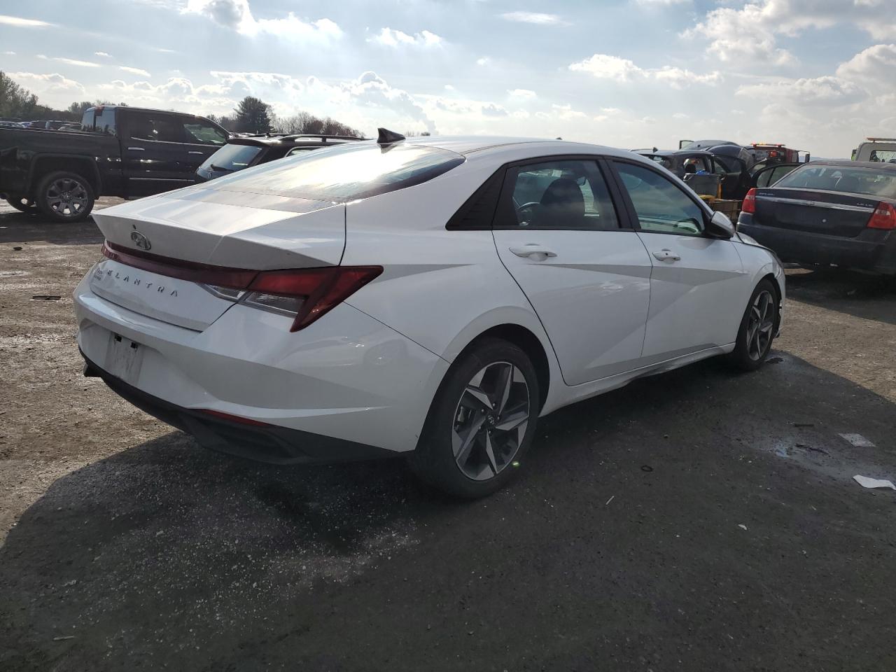 2023 HYUNDAI ELANTRA SEL VIN:5NPLS4AG8PH096709