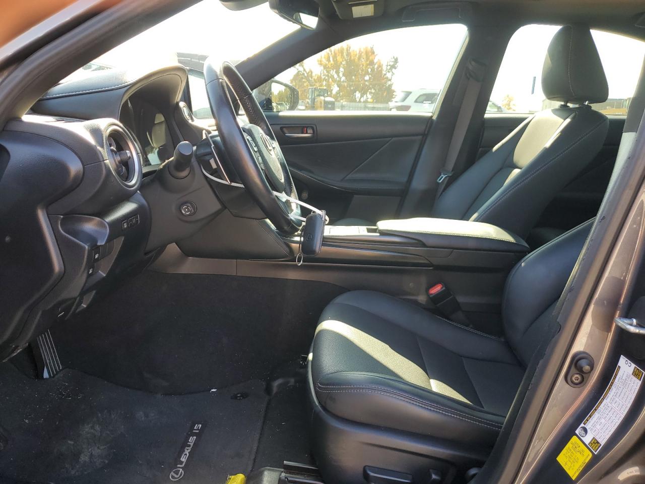 2022 LEXUS IS 300 VIN:JTHD81F20N5050060